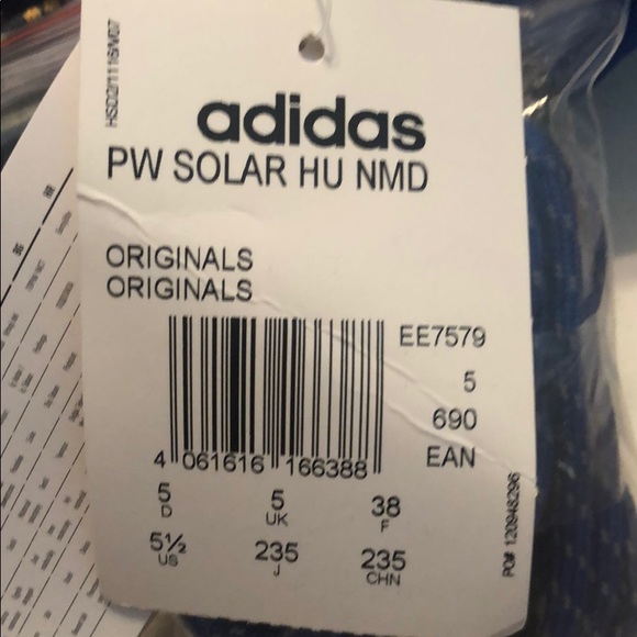Adidas NMD HU Pharrell Powder Blue - Picture 7 of 7